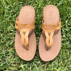 EUC Leather Fitflop Size 9